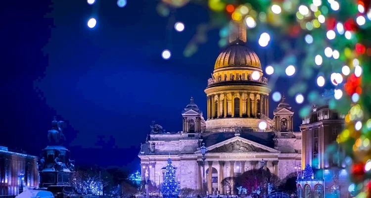 Автобус: Новый год в Санкт-Петербурге, с посещением средневекового Выборга
