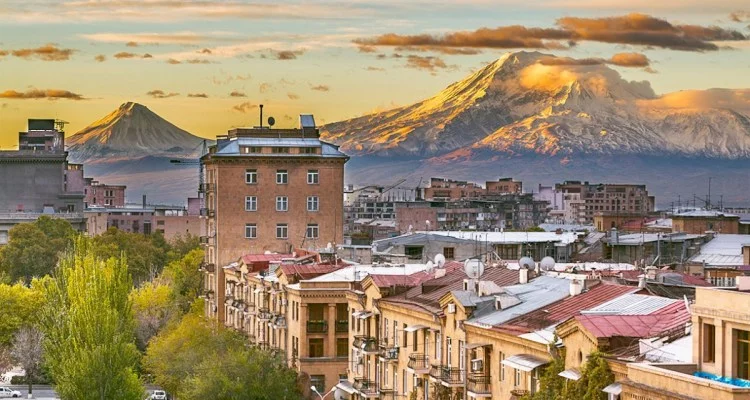 Армения+Грузия - две страны Кавказа